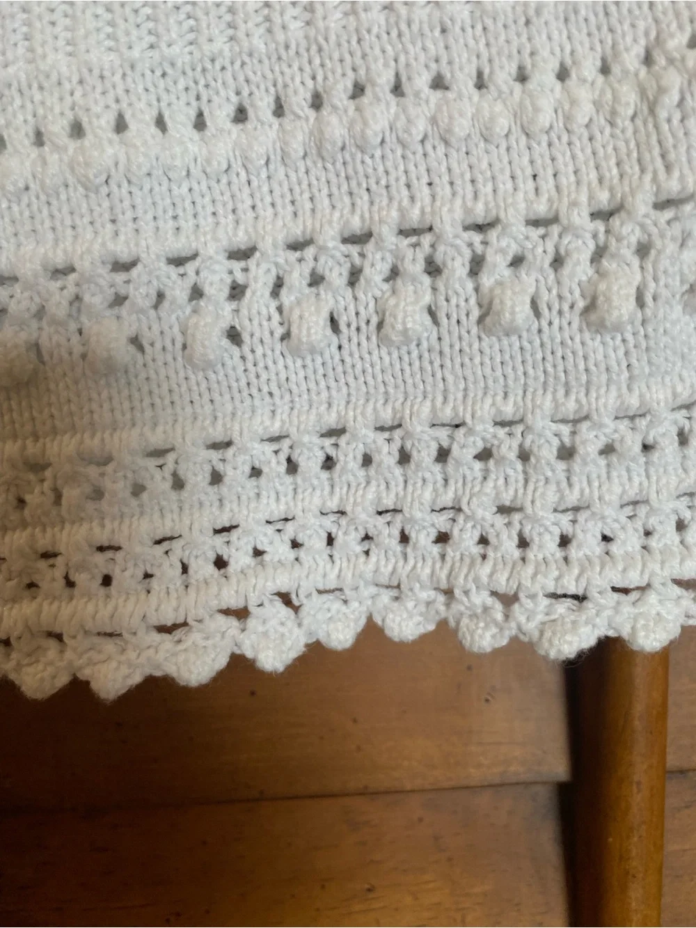 Sincerely Jules Cream Crochet Flutter-Sleeve Crop Top - Picture 4 of 6